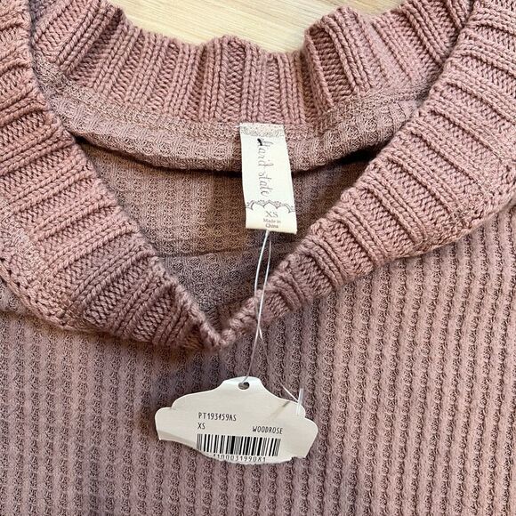 ALTAR’D STATE Off The Shoulder Sweater Size XS - Picture 4 of 8